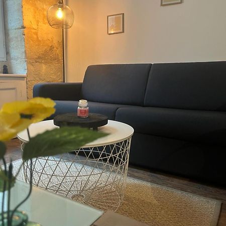 Bel Appartement Avec Mezzanine En Plein Centre De 보르도 외부 사진